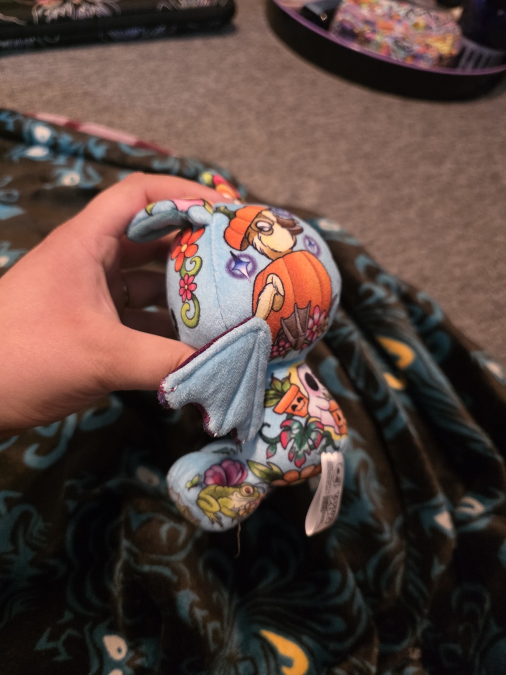 Tattoo ZOO Blue and Purple Decorative Bat Plush BAG CLIP - Picture 4 of 5